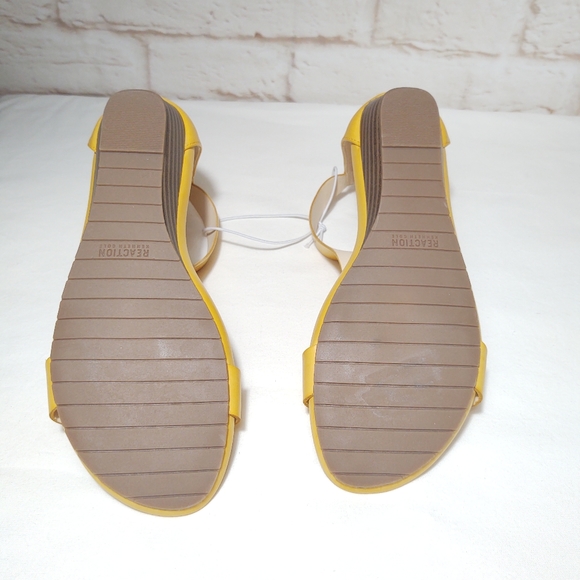 Reaction yellow sandals - Picture 4 of 5